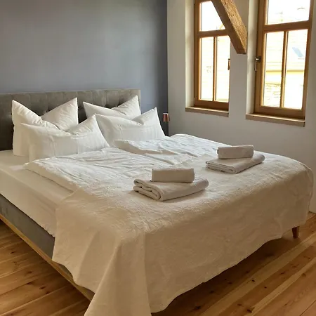 Hiestand's Gaestehaus - Weingut & Hofbrennerei بيت ضيافة 3*