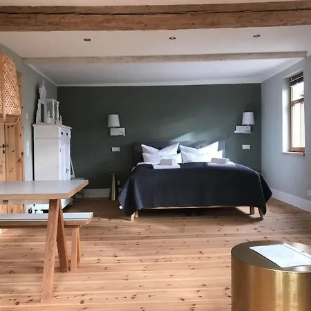 Hiestand's Gaestehaus - Weingut & Hofbrennerei Гостевой дом