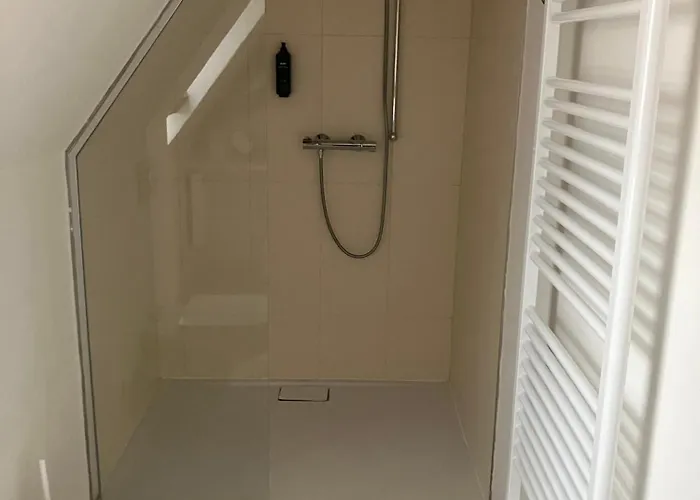 Hiestand's Gaestehaus - Weingut & Hofbrennerei Гостевой дом 3*