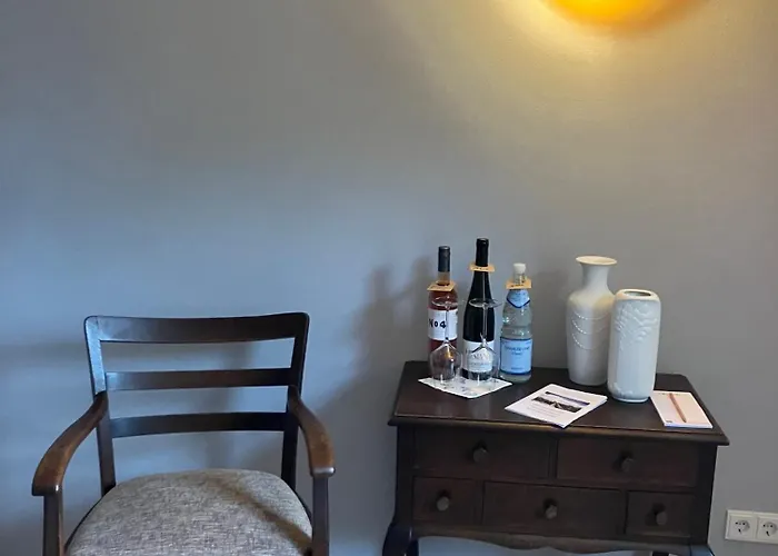 Hiestand's Gaestehaus - Weingut & Hofbrennerei Гостевой дом Guntersblum